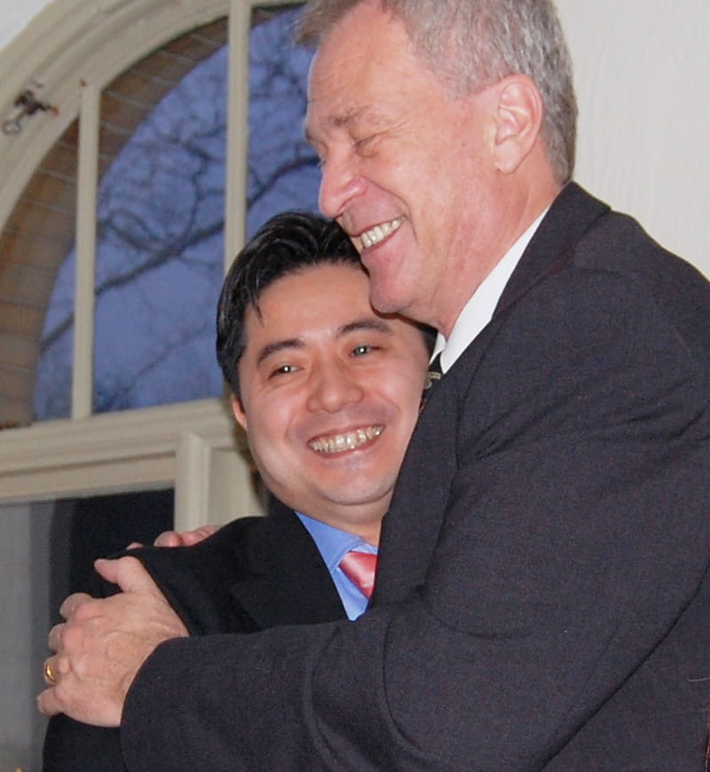 歯周病専門医による精度の高い治療